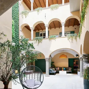 Rego - Boutique With Some Off-site In A Charming Historic District Close To Upper Town Apartment